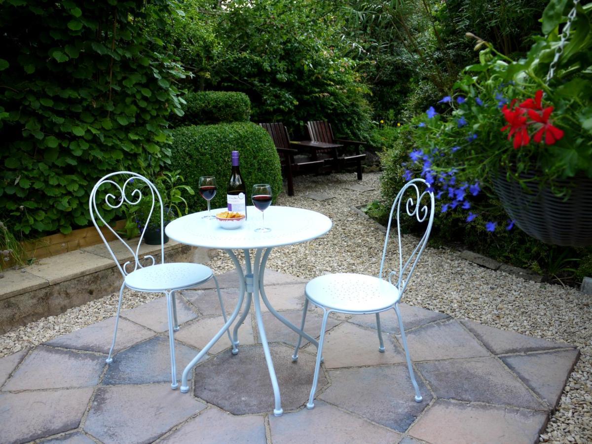 Cosy Stone Cottage, The Bungalow Perrotts Brook Cirencester Eksteriør bilde