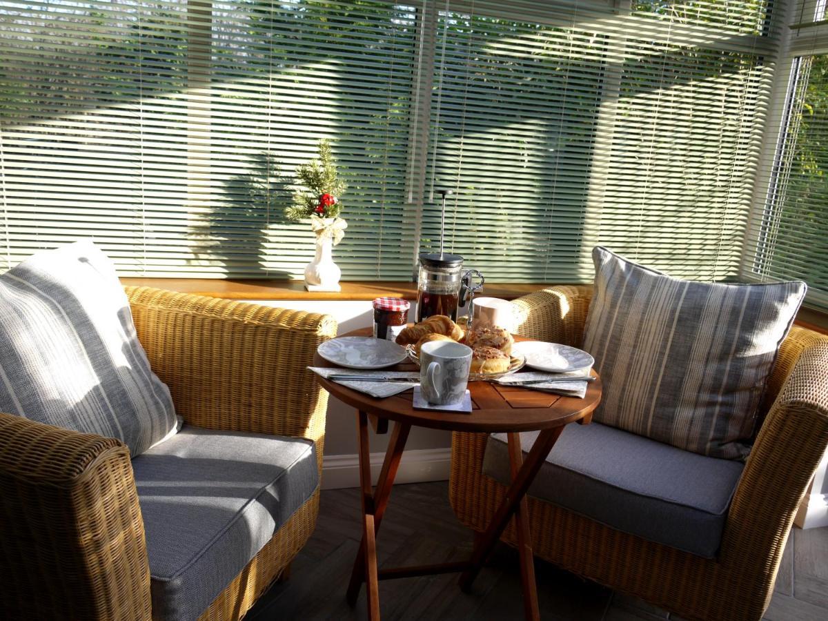 Cosy Stone Cottage, The Bungalow Perrotts Brook Cirencester Eksteriør bilde