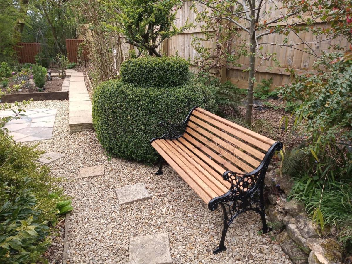 Cosy Stone Cottage, The Bungalow Perrotts Brook Cirencester Eksteriør bilde
