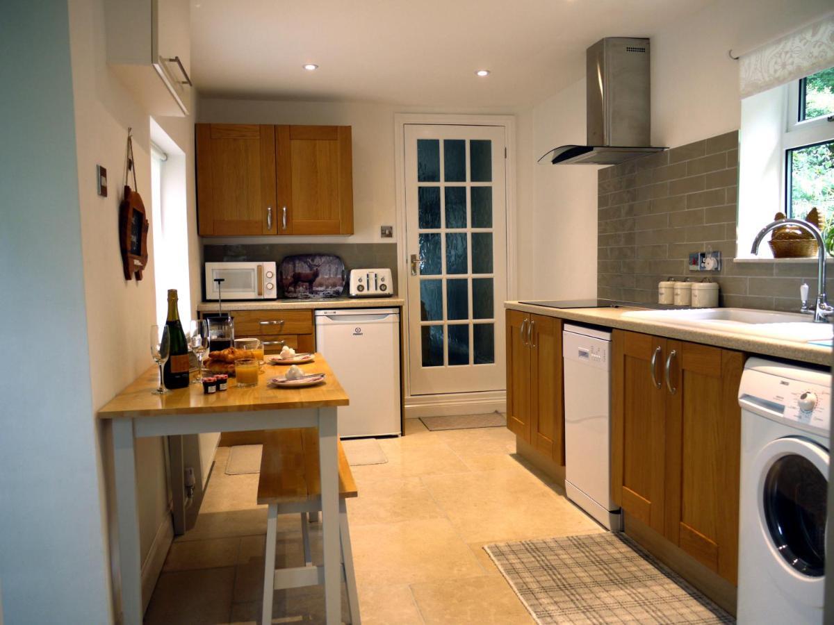 Cosy Stone Cottage, The Bungalow Perrotts Brook Cirencester Eksteriør bilde